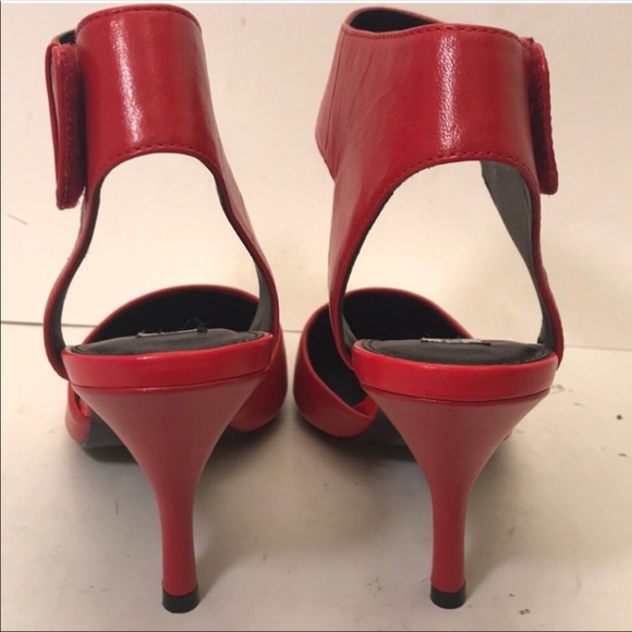 Steve Madden Swift Red Heels Size 8 - Picture 6 of 8